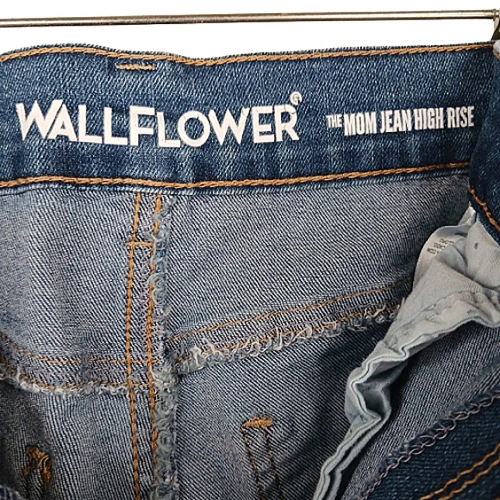 WALLFLOWER INSTA VINTAGE Juniors Jeans Shorts 5 Stretch High Rise